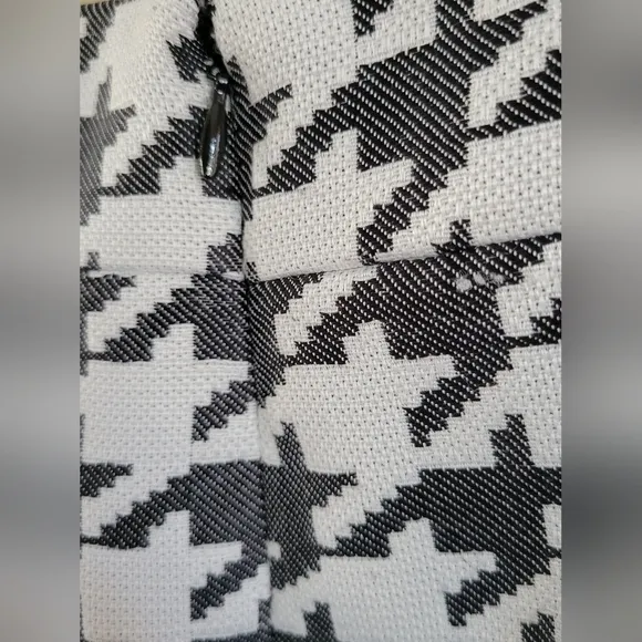 Banana Republic Houndstooth Knit Pencil Skirt-Size 6