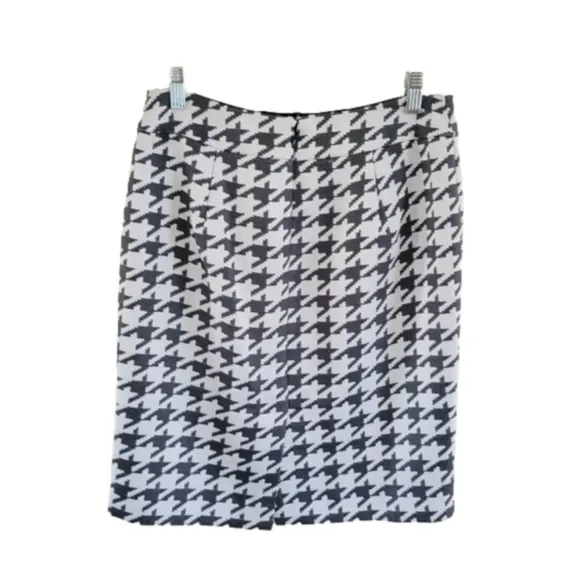 Banana Republic Houndstooth Knit Pencil Skirt-Size 6