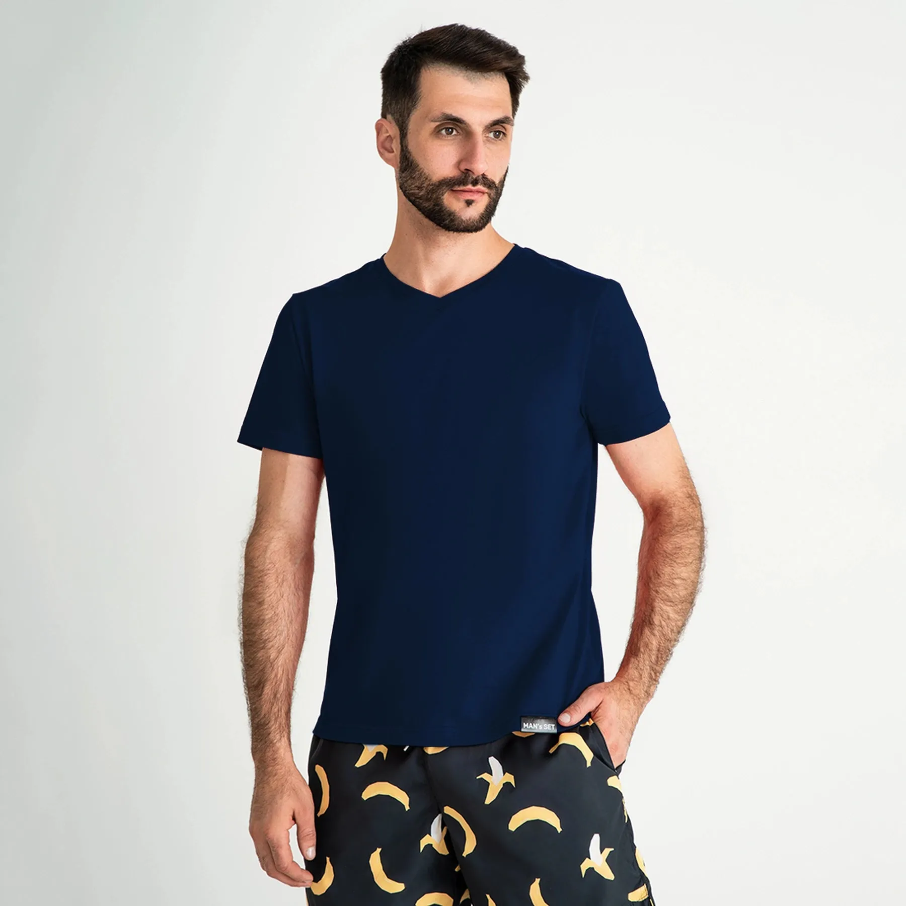 Basic V-neck Plus – Everyday Comfort & Style, Navy