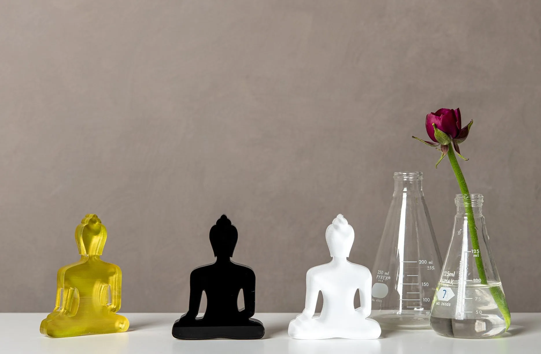 Buddha statue set of 3 - Gold, Black and White