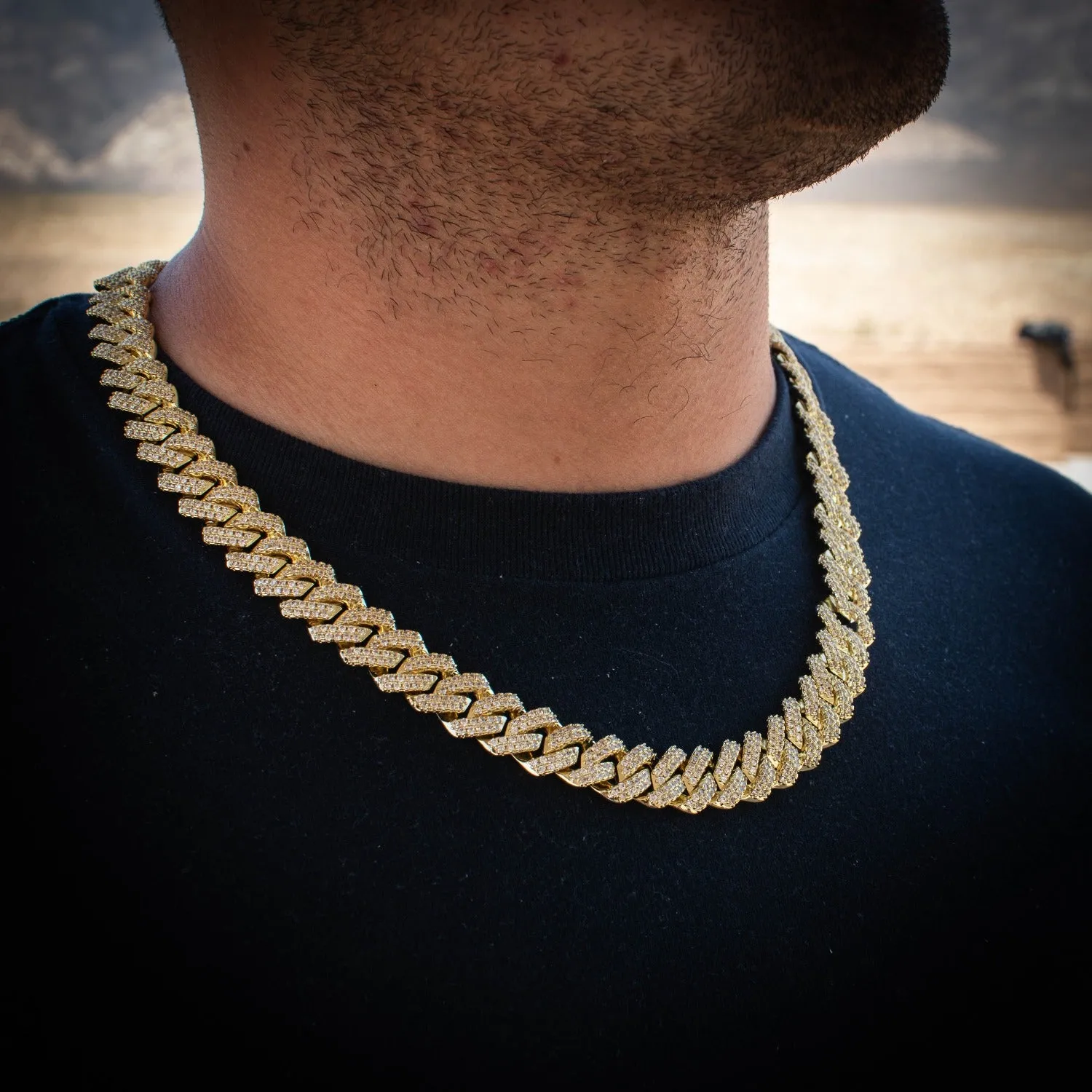 Diamond Straight Edge Cuban Link Chain (12mm) in Yellow Gold