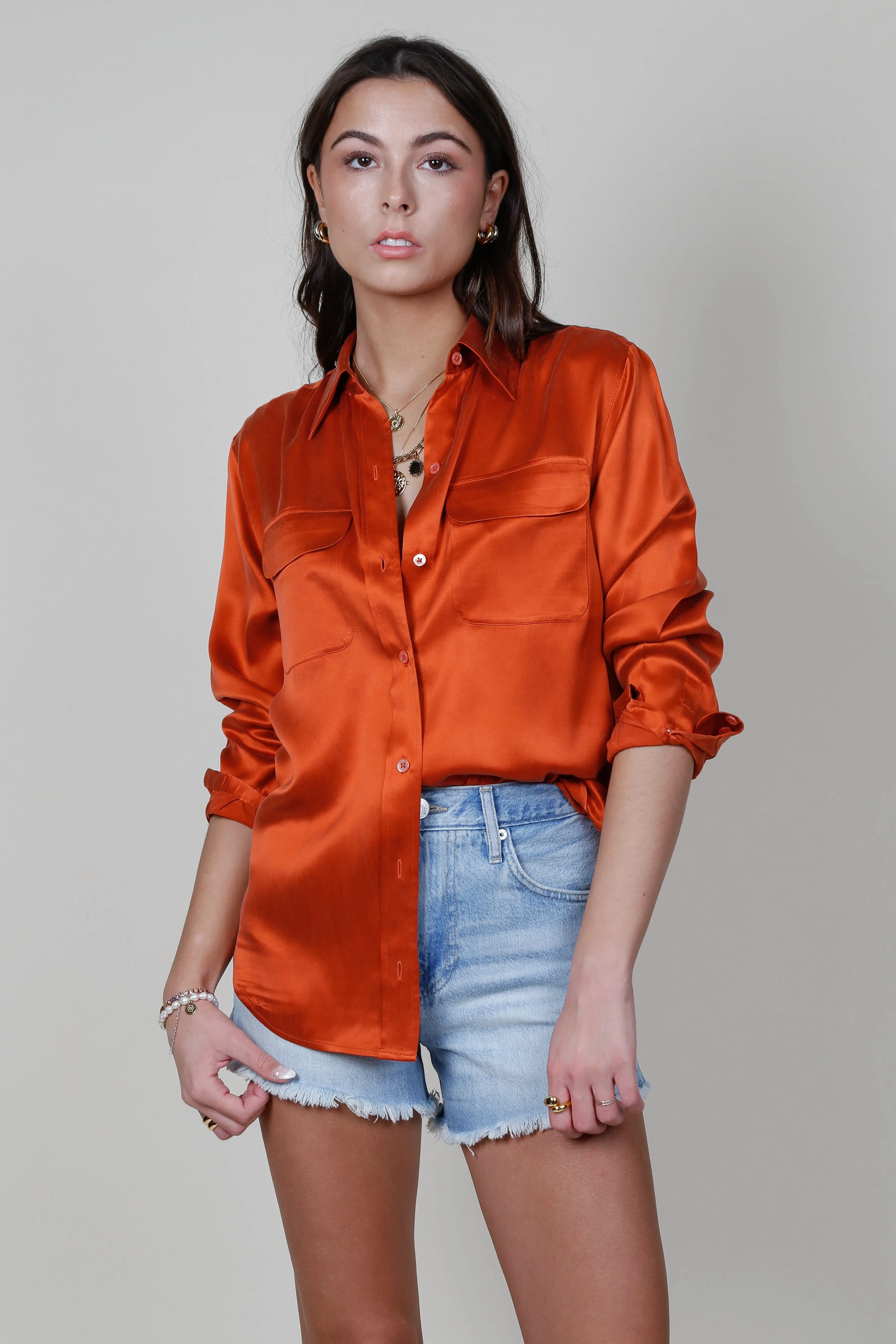 EQUIPMENT | Signature Top - Chili