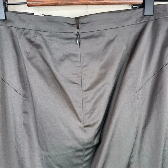 Etro Women's Straight Pencil Skirt Flat Front Back Zip Black Size 44 Capsule
