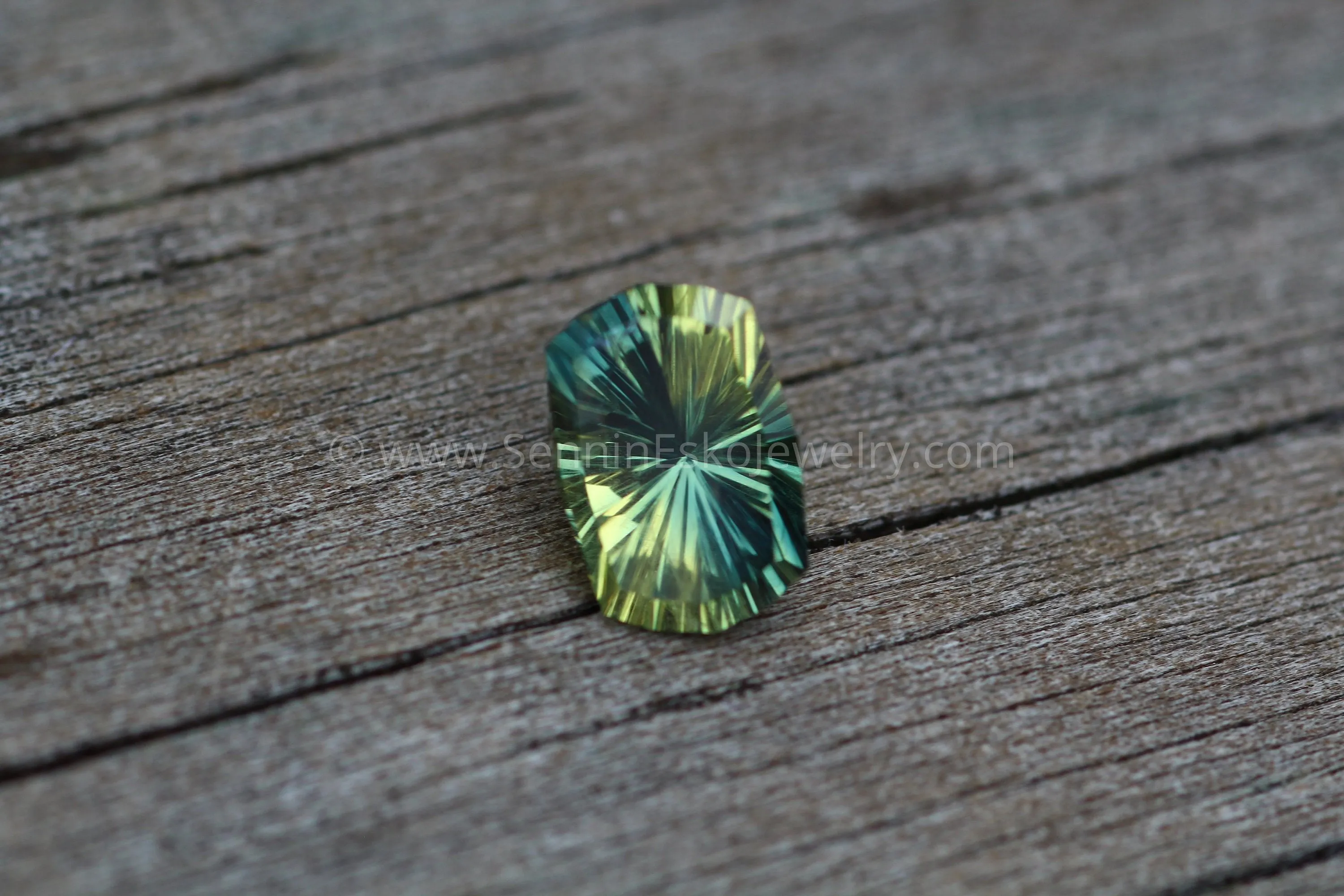 Fantasy Cut Parti Yellow-Green Sapphire - Cushion Cut Sapphire - 1.5 carats 8.1x5.6mm