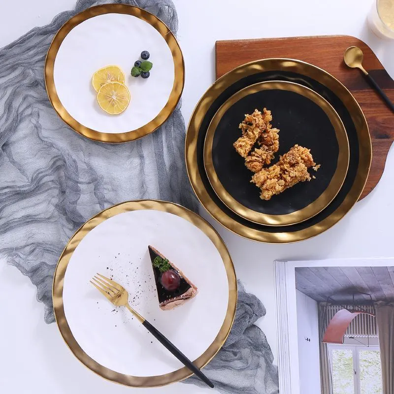Gold Accent Dinnerware Set