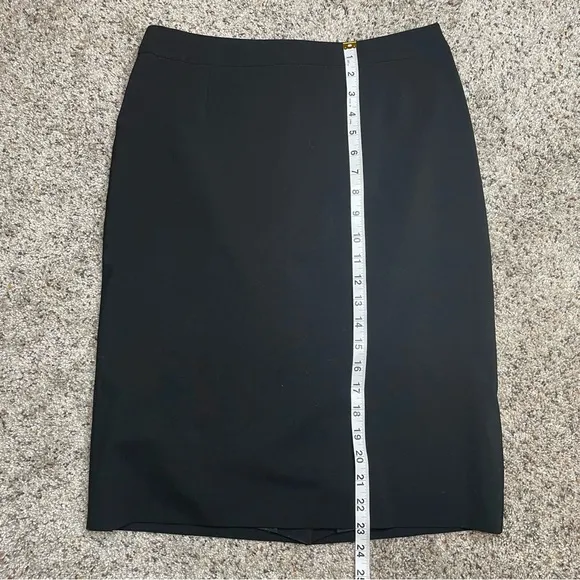 Hugo Boss Vilea Black Virgin Wool Knee Length Pencil Skirt 6 Office Workwear