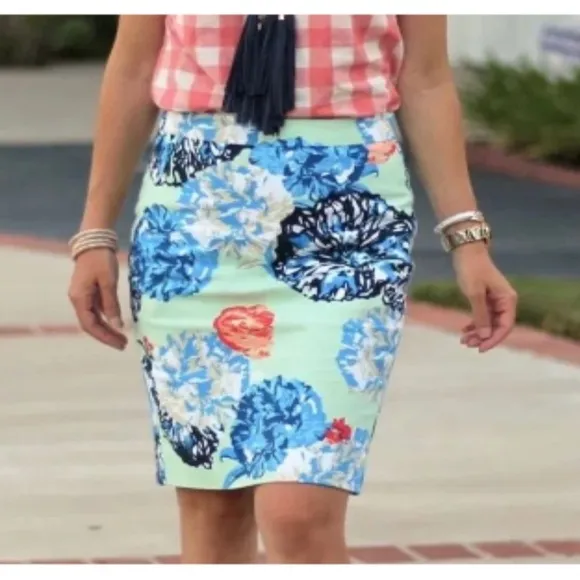 J. Crew Pencil Skirt in 100% Cotton Floral Peony Print Mint/Blue/Orange - 2