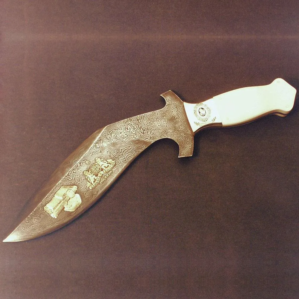 Kukhri Knife with 'Portraits' of 10 Sikh Masters