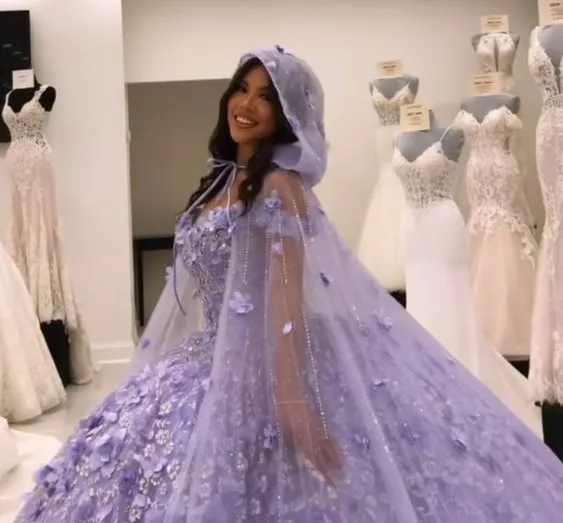 Lavender Princess Quinceanera Dress Ball Gown Lace Appliques Corset Sweet 15  Prom Dresses      fg2811