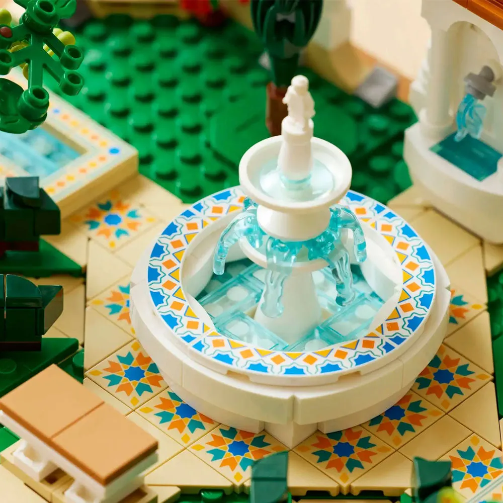 LEGO Icons Fountain Garden - 10359