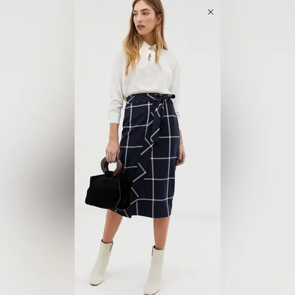 NWOT Warehouse Wrap Skirt