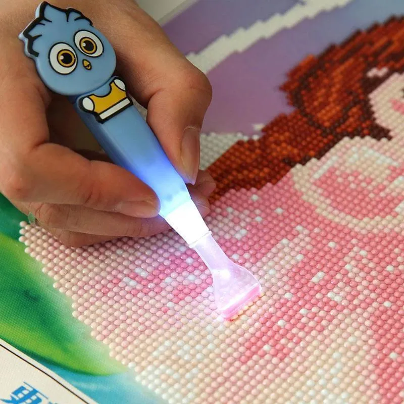 Premium Diamond Painting Drill Pen With Light