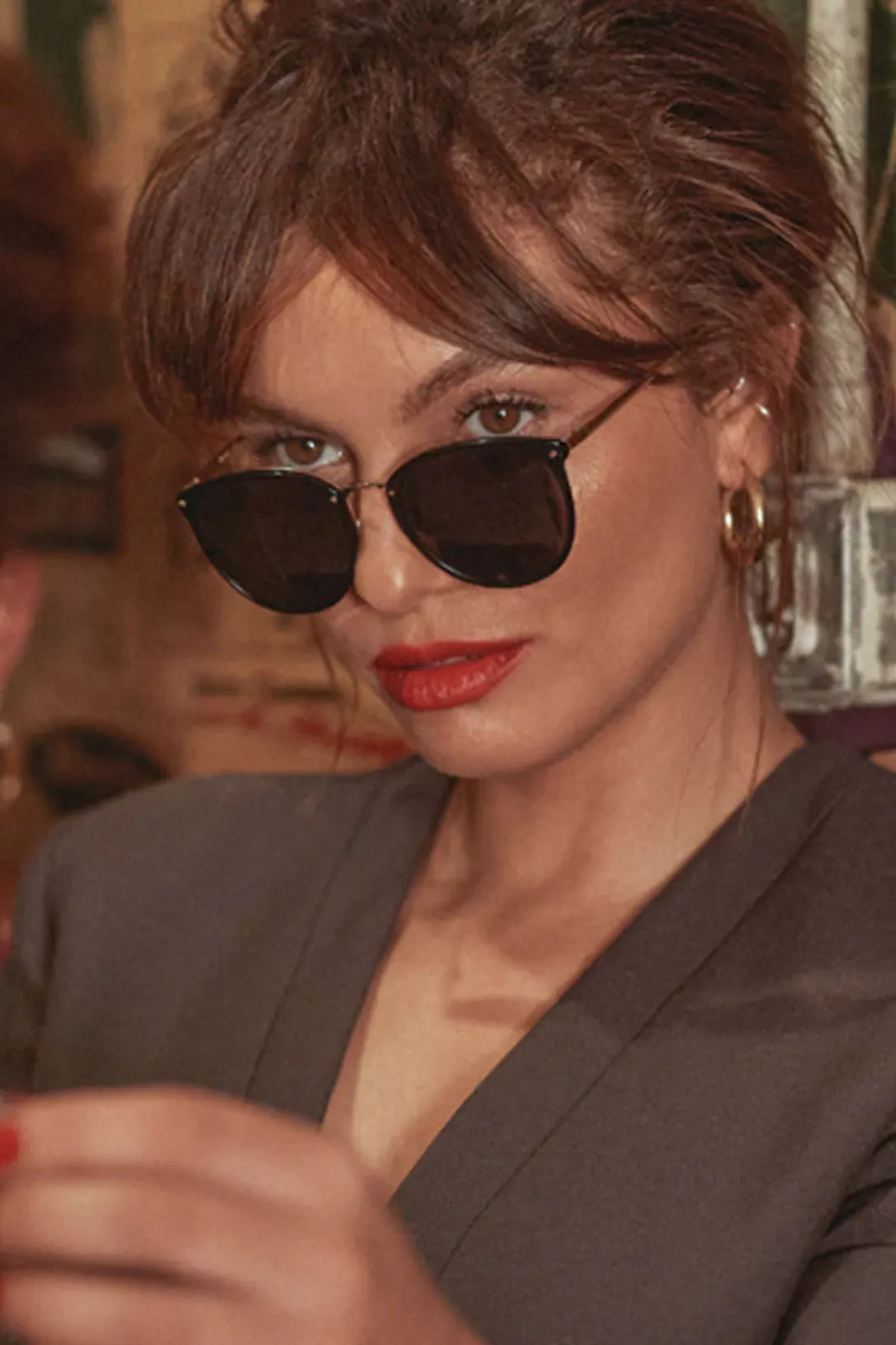 The Calthorpe Oval Sunglasses | Black