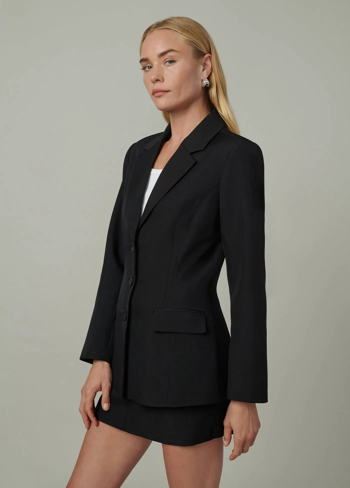 THE CHLOE CINCHED BLAZER