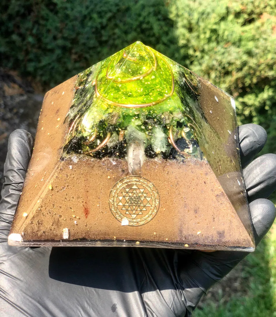 The “Family Pack” - 8-Sided Radionics Large Giza  (15 Hz), 6 Towerbusters, Smart Meter & Wi-Fi/Microwave Shields, 1 Amulet, 2 phone shields & 3 Freebies, 6 for repeat buyer ($243 in savings!)