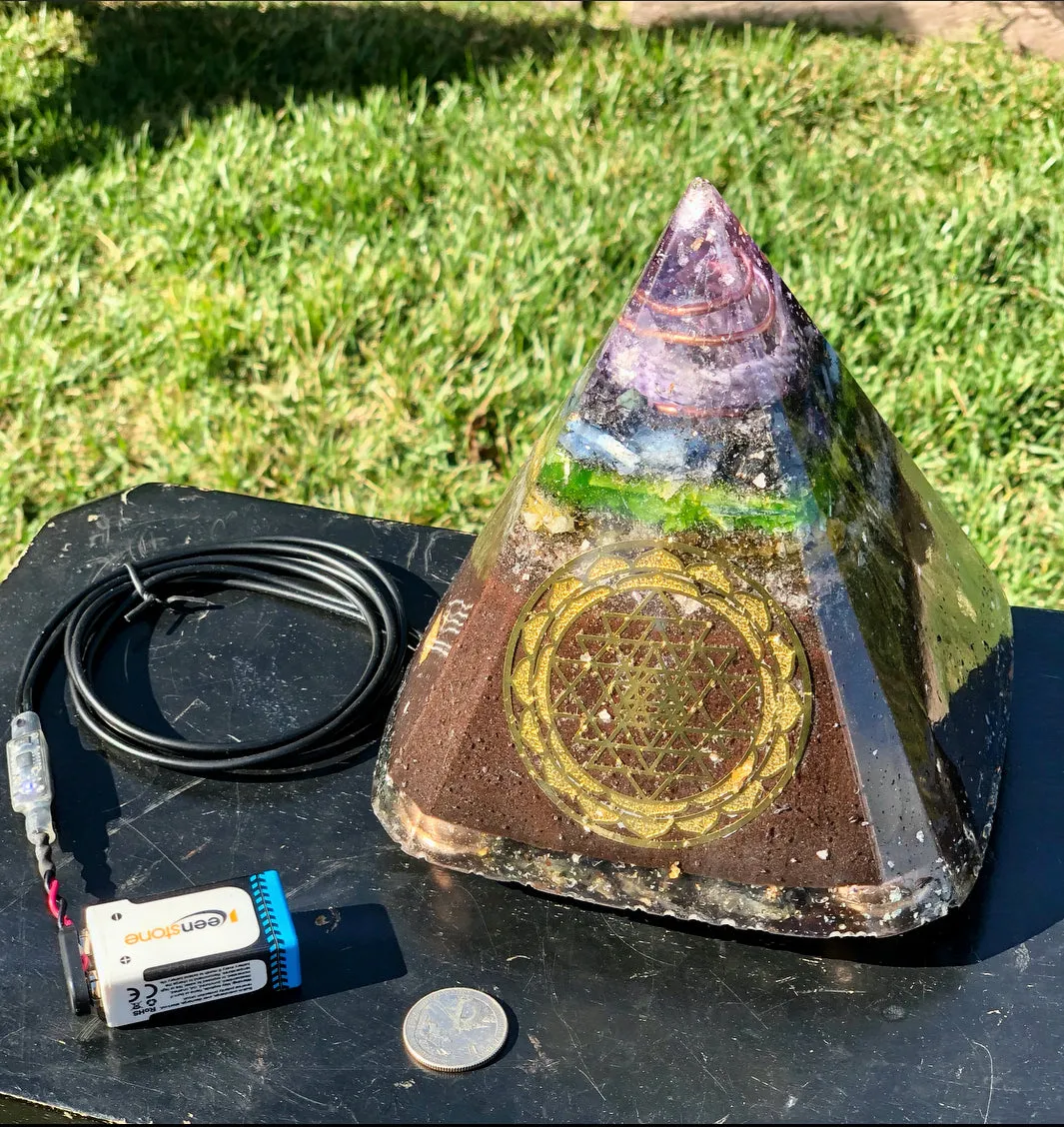 The "Nubian Chakra Equalizer" - 8 Sided, 15Hz or 30k Hz Radionics Orgone Pyramid   Tensor Ring