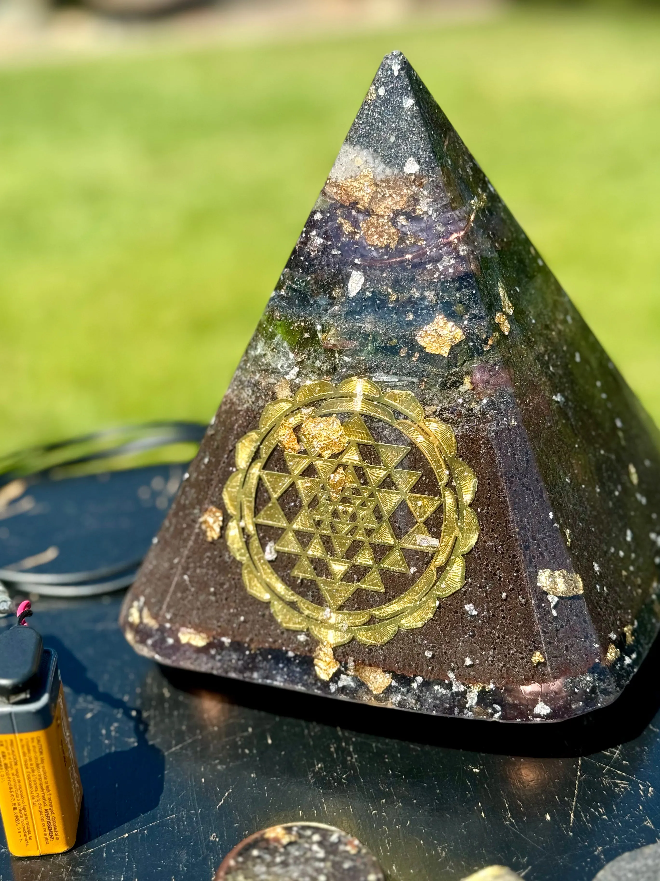 The "Nubian Chakra Equalizer" - 8 Sided, 15Hz or 30k Hz Radionics Orgone Pyramid   Tensor Ring