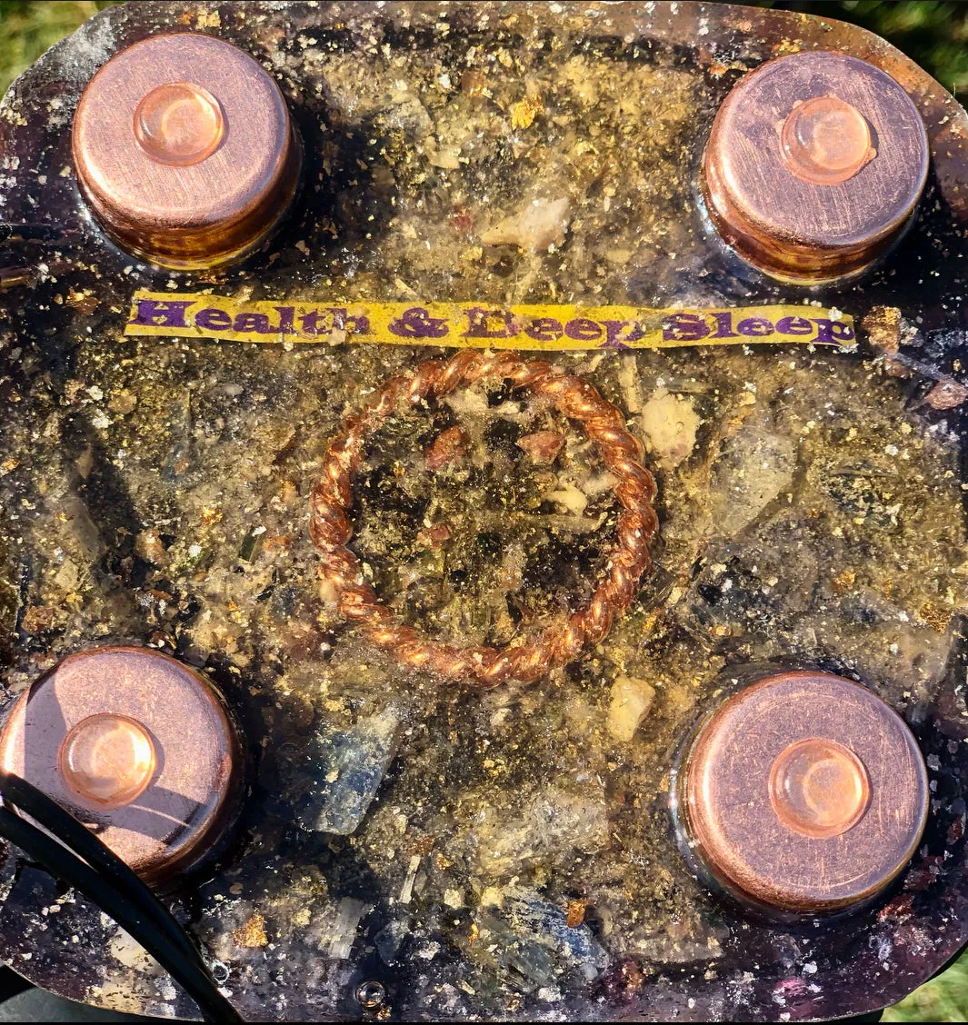 The "Nubian Chakra Equalizer" - 8 Sided, 15Hz or 30k Hz Radionics Orgone Pyramid   Tensor Ring