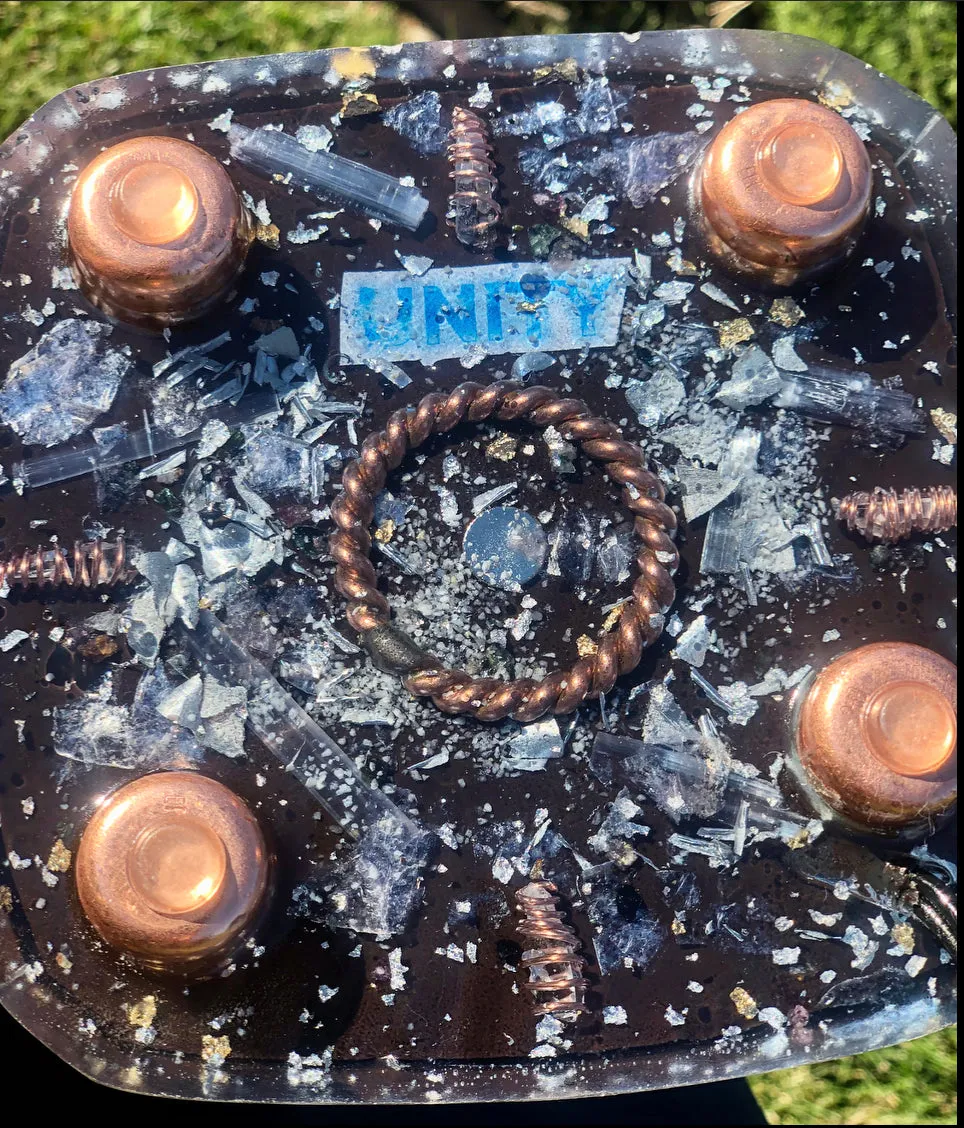 The "Nubian Chakra Equalizer" - 8 Sided, 15Hz or 30k Hz Radionics Orgone Pyramid   Tensor Ring