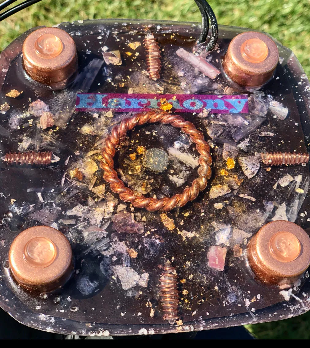 The "Nubian Chakra Equalizer" - 8 Sided, 15Hz or 30k Hz Radionics Orgone Pyramid   Tensor Ring