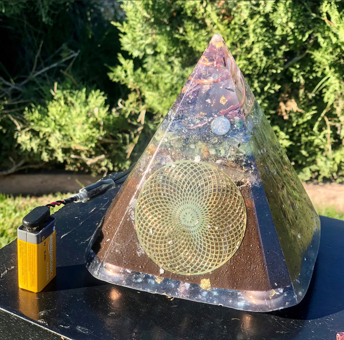 The "Nubian Chakra Equalizer" - 8 Sided, 15Hz or 30k Hz Radionics Orgone Pyramid   Tensor Ring