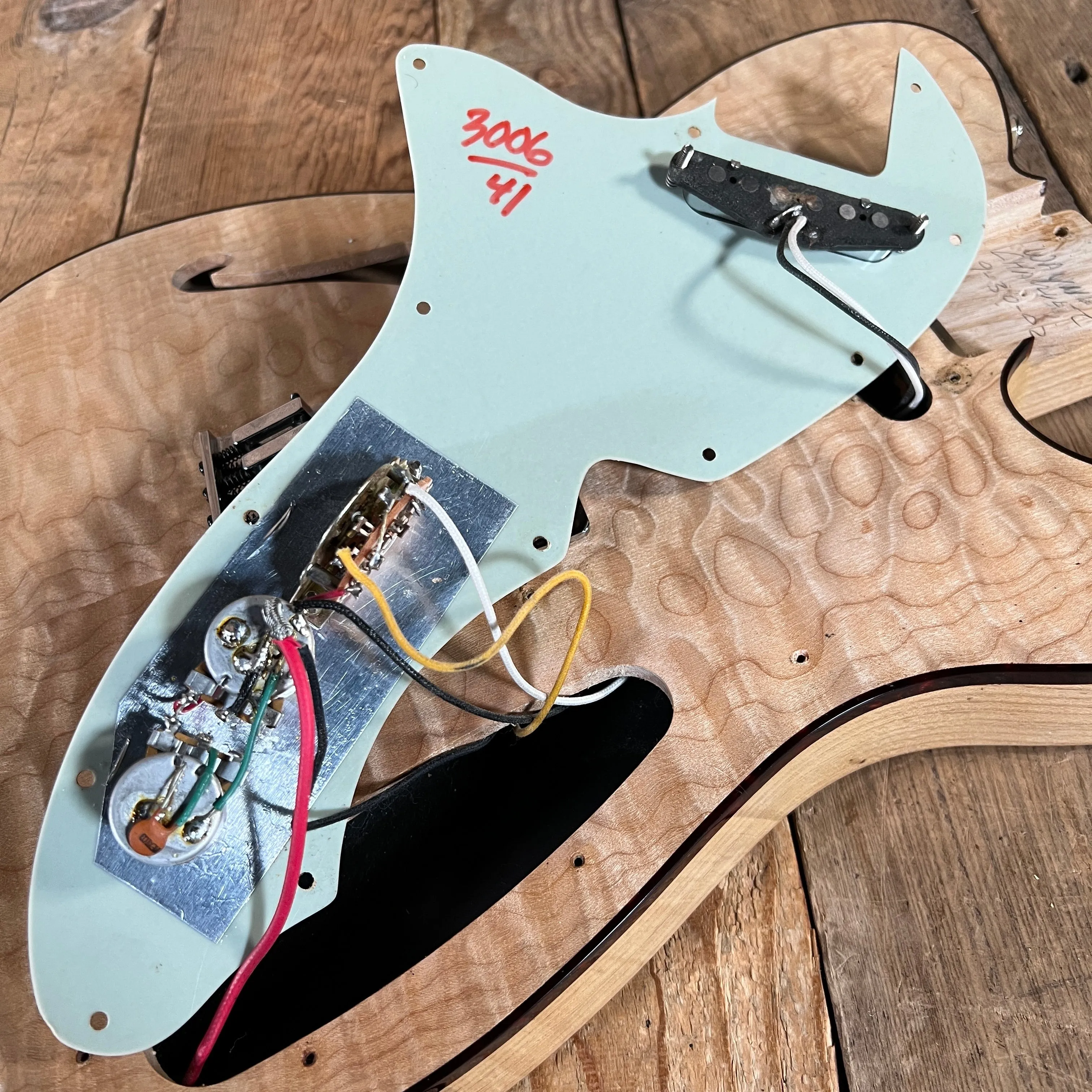 Wayne Guitars Thinline Tele 2002 Natural
