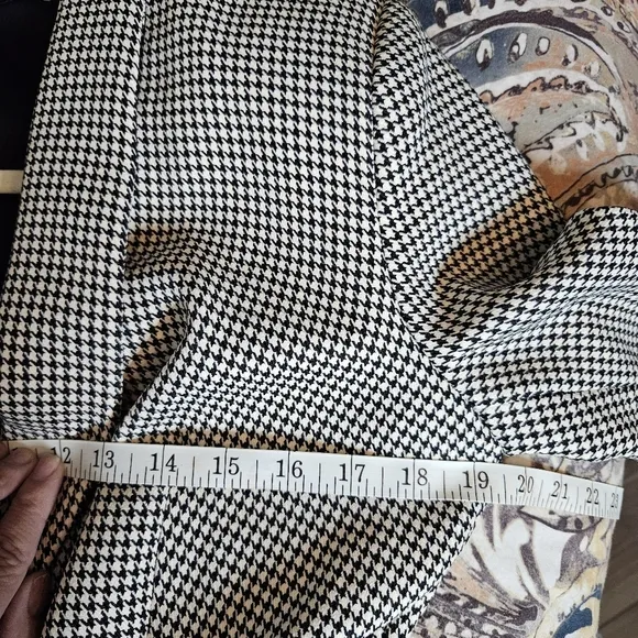 ZARA faux wrap blazer with bling buckle houndstooth print Small 041